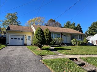 290 E 9th St, Oswego, NY 13126