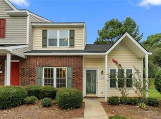 1813 Birch Heights Ct, Charlotte, NC 28213