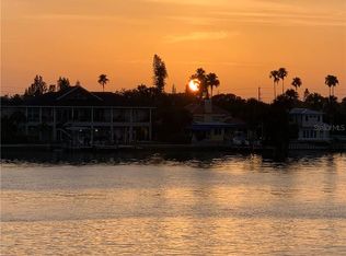 750 Island Way APT 204, Clearwater, FL 33767