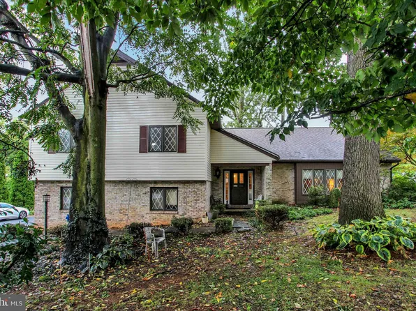 5990 Fairway Dr W #W, Fayetteville, PA 17222