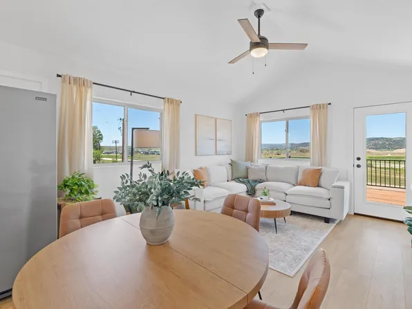 27894 Tiki Trl, Hot Springs, SD 57747