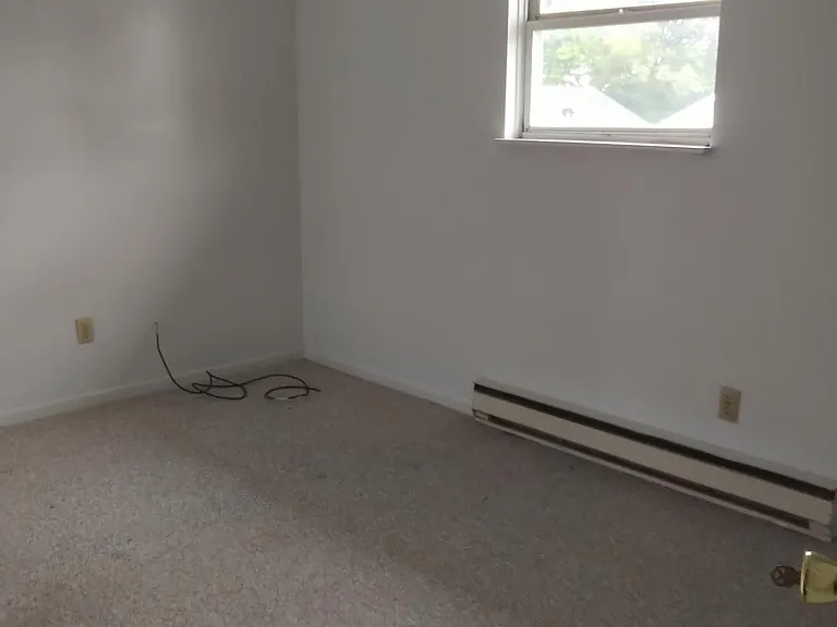 501 N Campus Ave #2 — Photo 3