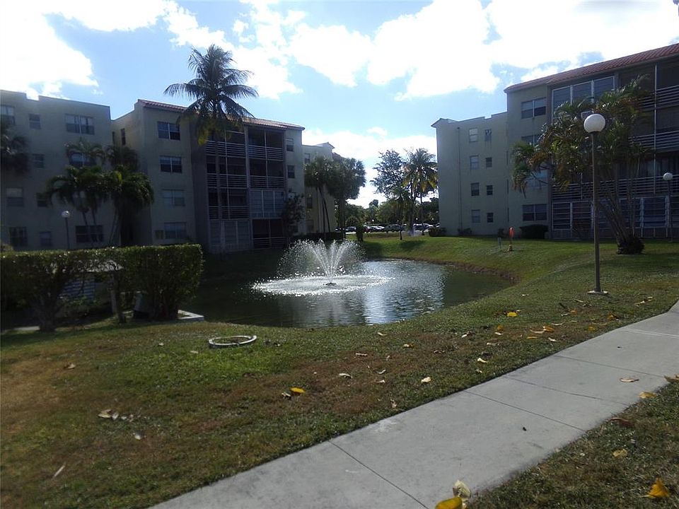 1st image of 1800 N Lauderdale Ave APT 1304
