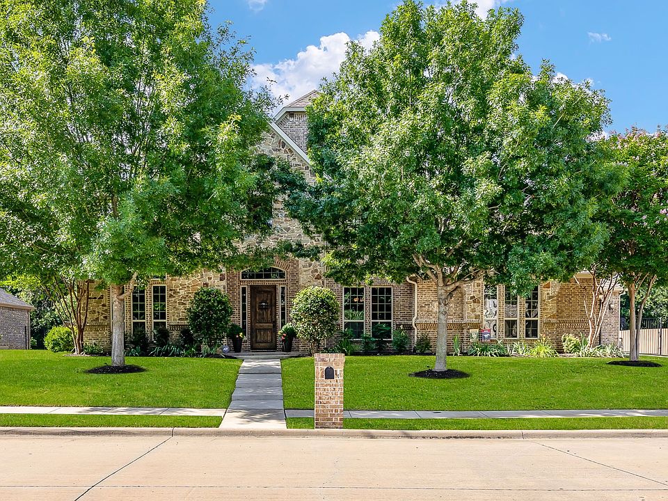 1st image of 922 Cobblestone Parks Dr