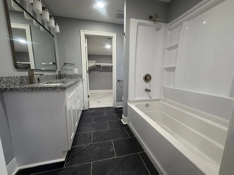 2704 General Moore Ave — Photo 9
