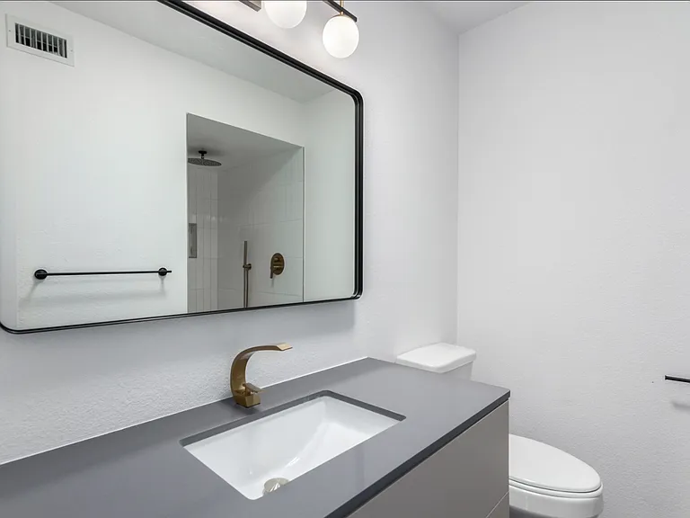 6540 N Central Ave — Photo 27