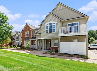 4268 Hampton Ridge Blvd, Howell, MI