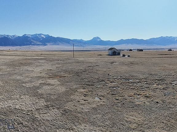 2nd image of 32 Shining Mountains Loop Rd #1