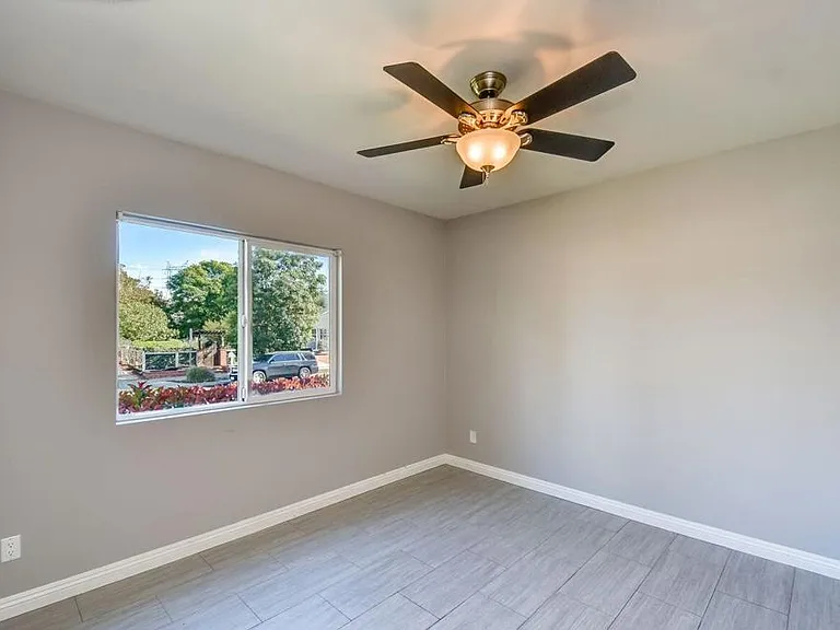 321 N Lima St — Photo 22