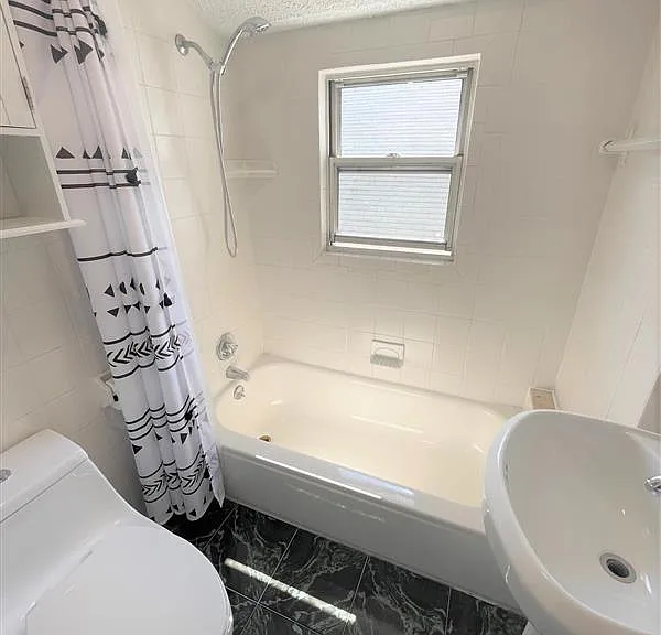 224 Harvard St #3 — Photo 8