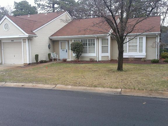 2nd image of 990B Buckingham Dr