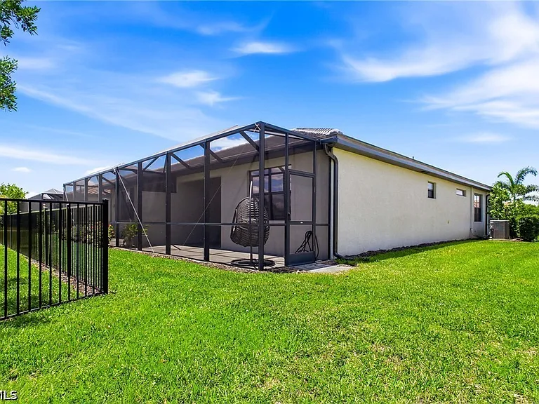 14050 Pine Lodge Ln — Photo 29
