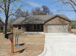 10343 Lejean Dr, Midwest City, OK 73130