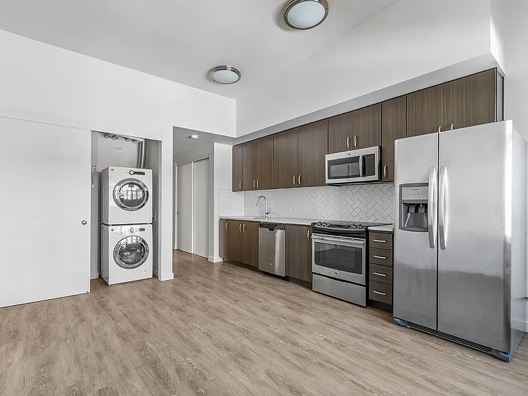 11 Marche Apartments — Photo 13