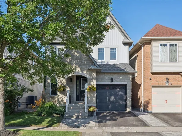 19 Harrongate Pl, Whitby, ON L1R 3E8