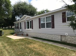 1031 Autumn Dr, Belvidere, IL 61008