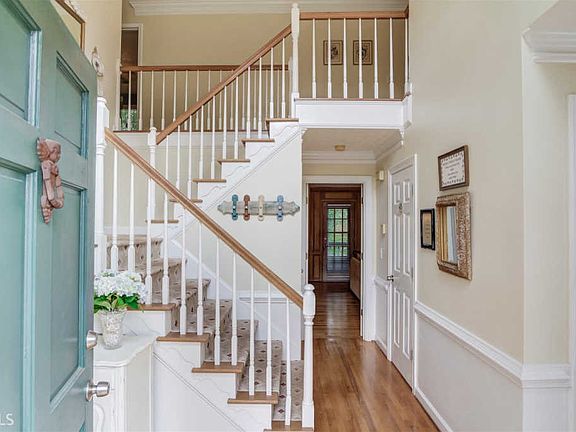 5th image of 1533 Stonegate Way