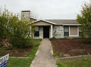 1214 Oakbluff Dr, Lancaster, TX 75146