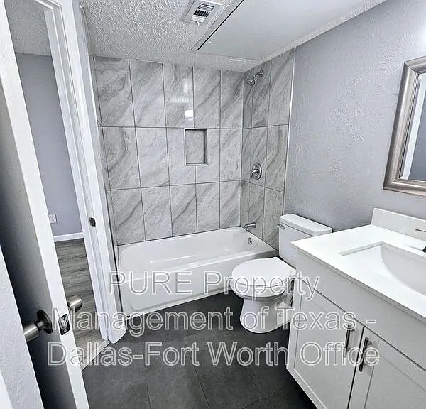 18333 Roehampton Dr #1322 — Photo 9