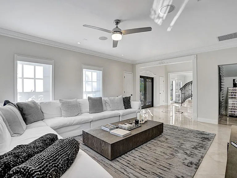 73 Nurmi Dr — Photo 10