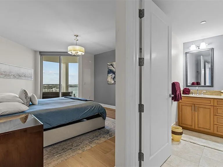331 Cleveland St #2102 — Photo 25