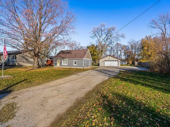 1643 W Gilbert Dr, Evansdale, IA 50707