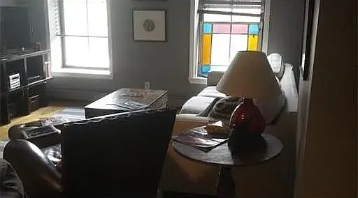 2 bed, 800 sqft, $4,300 — Photo 3