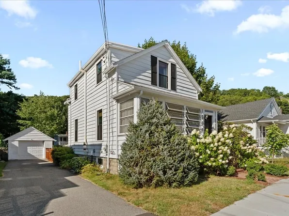 28 Cliff St, Malden, MA 02148
