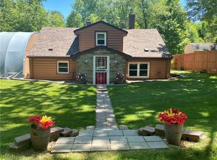 2023 Prettyman Ln, Uniontown, OH 44685