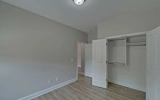 15 Holly St — Photo 25