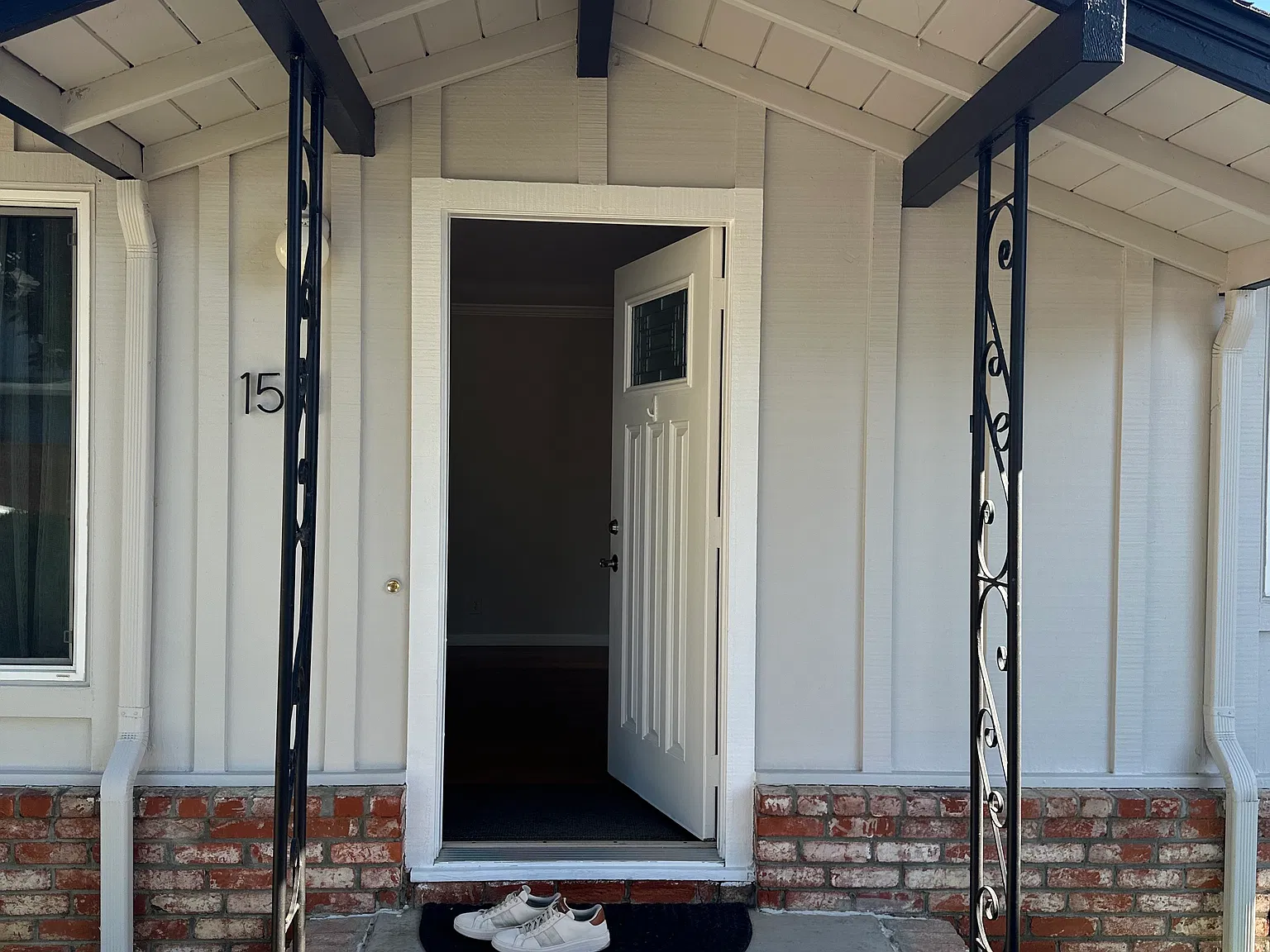 2 bed, 1200 sqft, $3,700 — Photo 4