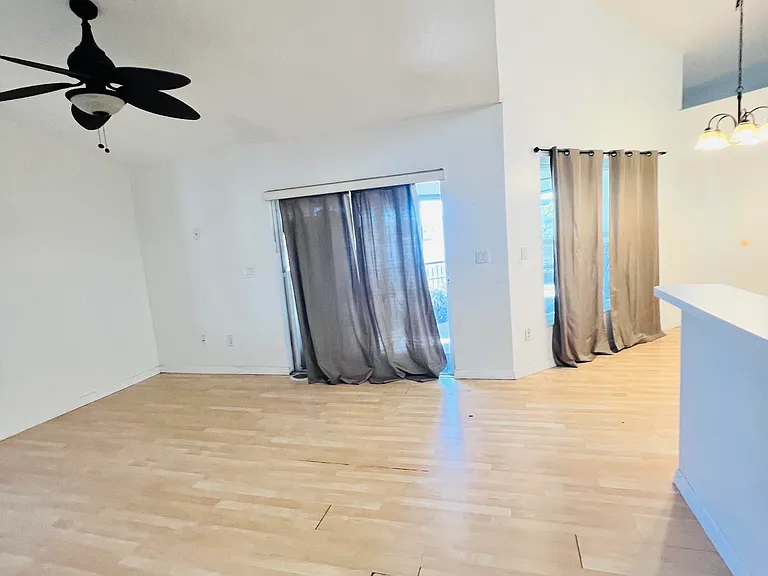 204 Loma Del Sol Dr — Photo 17