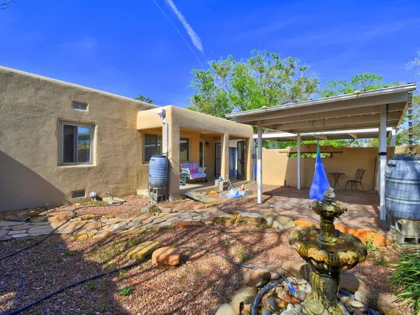 1023 Quincy St SE, Albuquerque, NM 87108