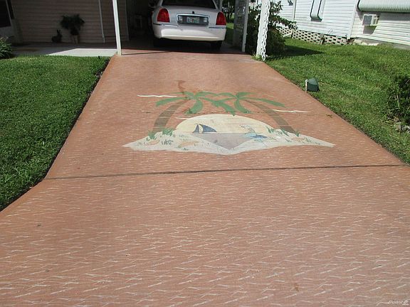 Painted Large Drive will support 3 vehicles
