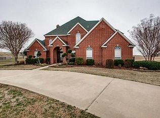 107 Crescent View Dr, Ennis, TX 75119