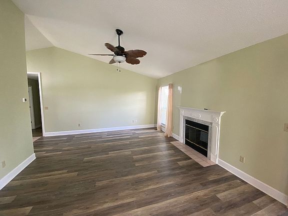 2nd image of 169 Captains Pointe Cir