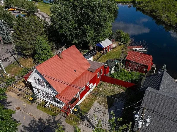 92 Water Street, Laconia, NH 03246
