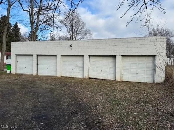 Washington St, Wooster, OH 44691