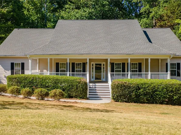 149 Walnut Ridge Drive, Hoschton, GA 30548