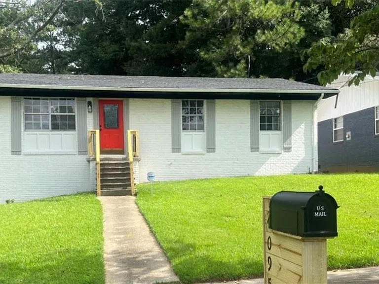 4095 Ester Dr SW — Photo 1