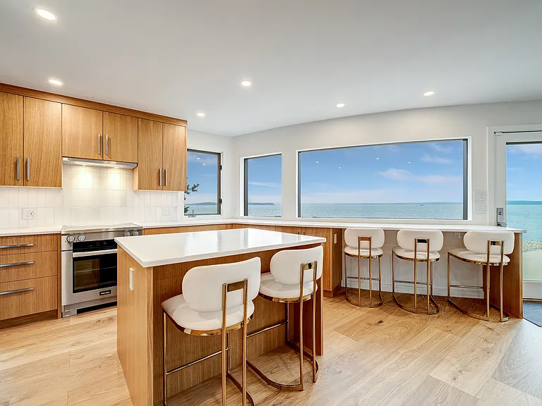 36 E Harbor Dr — Photo 17