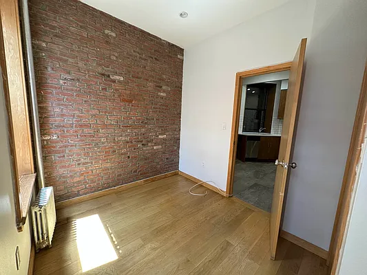 Rented by Camelot Realty Group | media 13