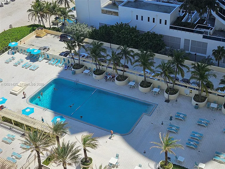 2501 S Ocean Dr #Penthouse 17 — Photo 18