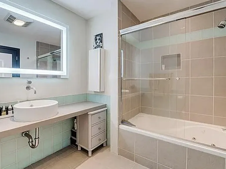 11789 Montana Ave #7 — Photo 13