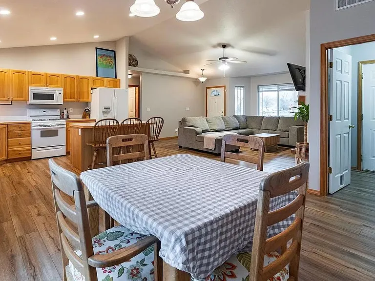 2383 W Sheffield Trl — Photo 21