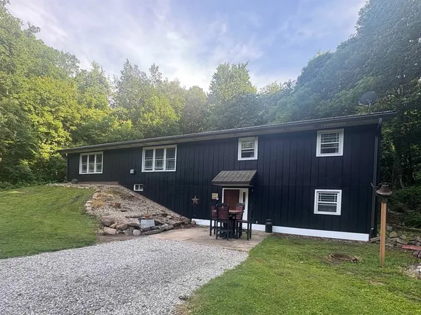 3528 N Eel River Cemetery Rd, Peru, IN 46970