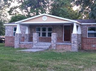 1205 N Cayuga St, Frontenac, KS 66763