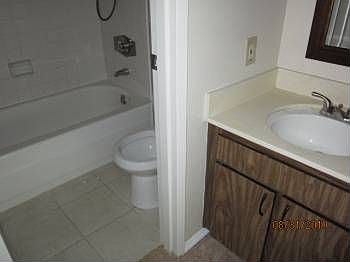 3rd image of 361 Half Moon Ln APT 305
