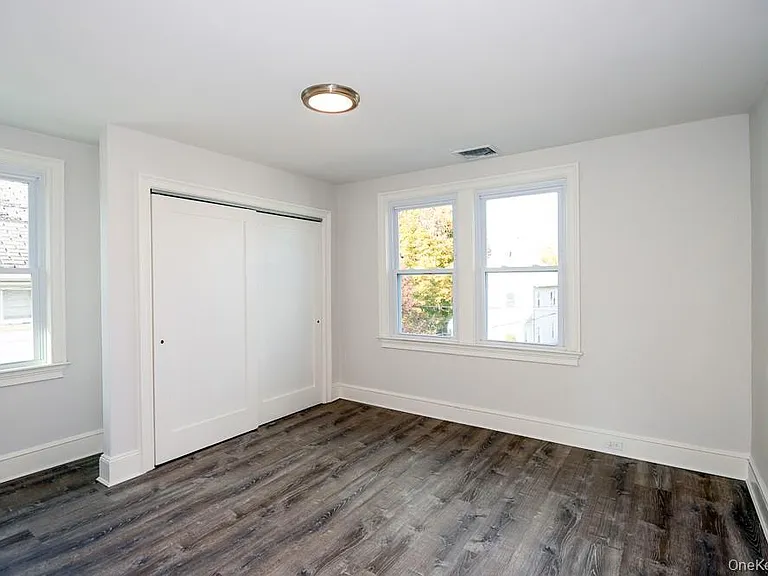 10 Ohio Ave — Photo 18