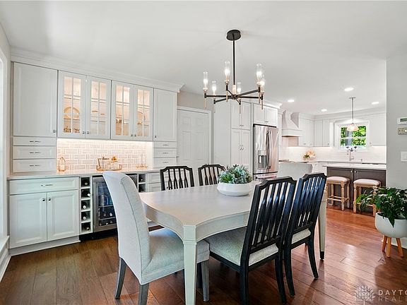 4th image of 5594 Fawnwood Ln